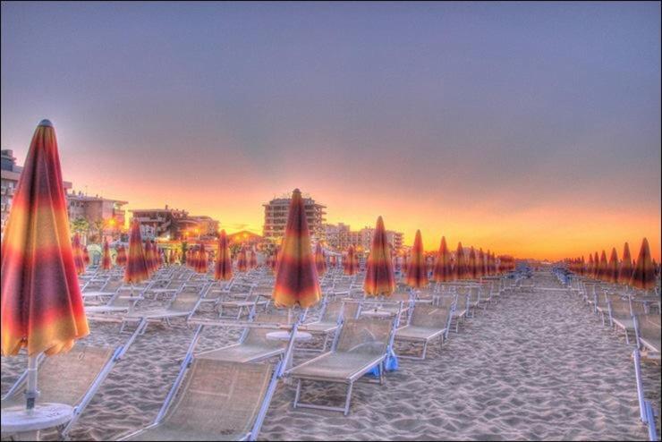 Hotel Argo Rimini Exterior foto